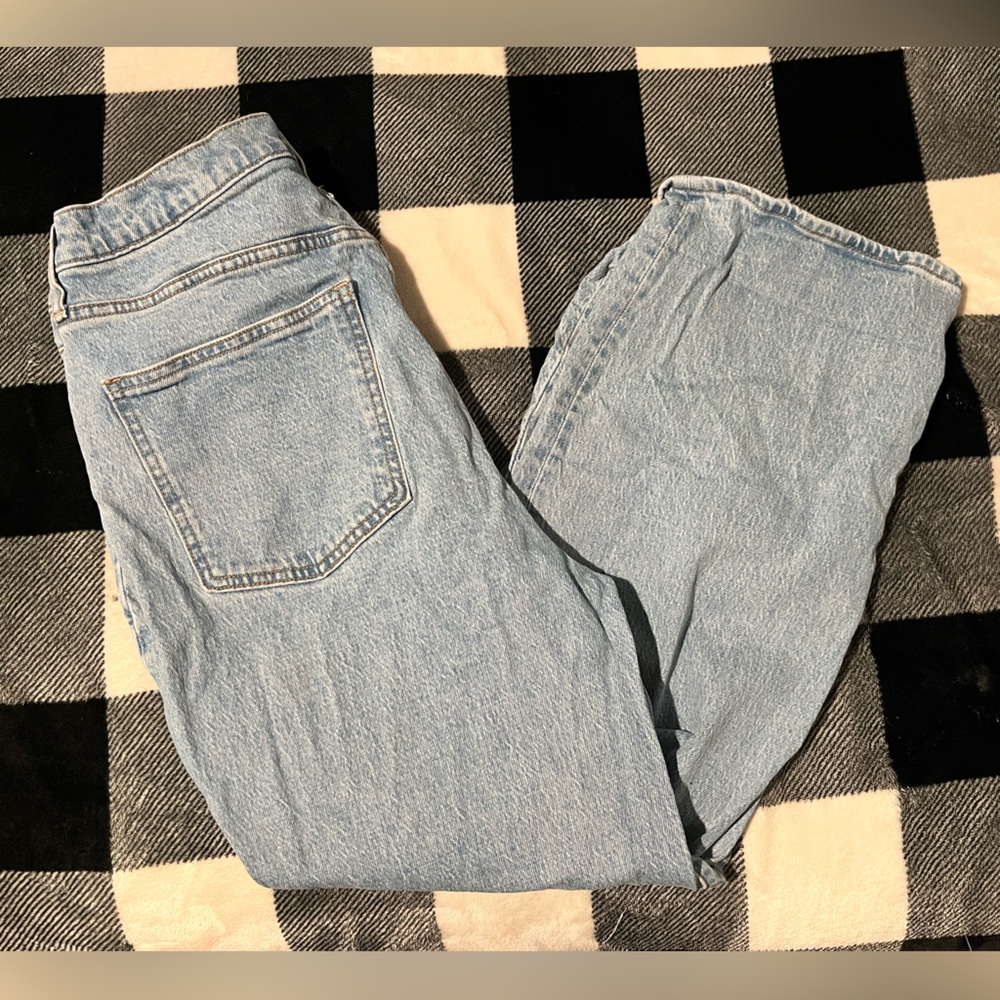Universal Thread Straight Leg Jeans